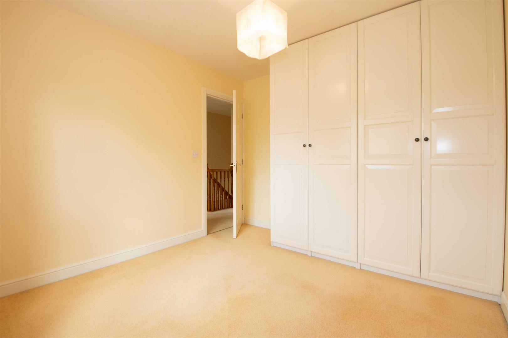 Carisbrooke Way, Kingsmead, Milton Keynes